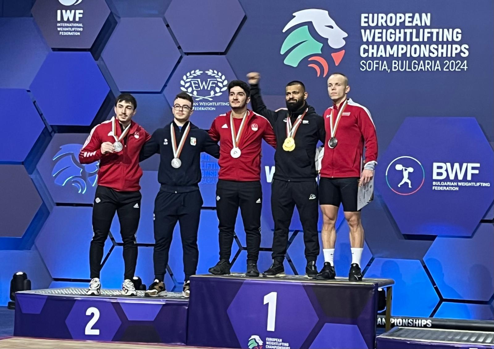 Българската публика ревеше рекордьора Андреев до победа – и трето място в класацията на Париж – Международна федерация по вдигане на тежести